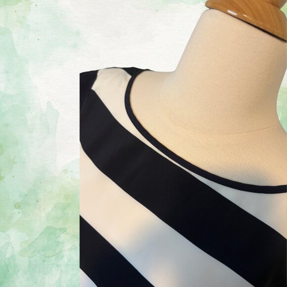 Vince Camuto Navy & White Striped Cap-Sleeve Top — Size M ⚓✨ - Picture 5 of 6